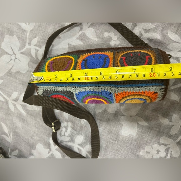 Colorful Crochet Smiley Face Shoulder Bag - Picture 9 of 11